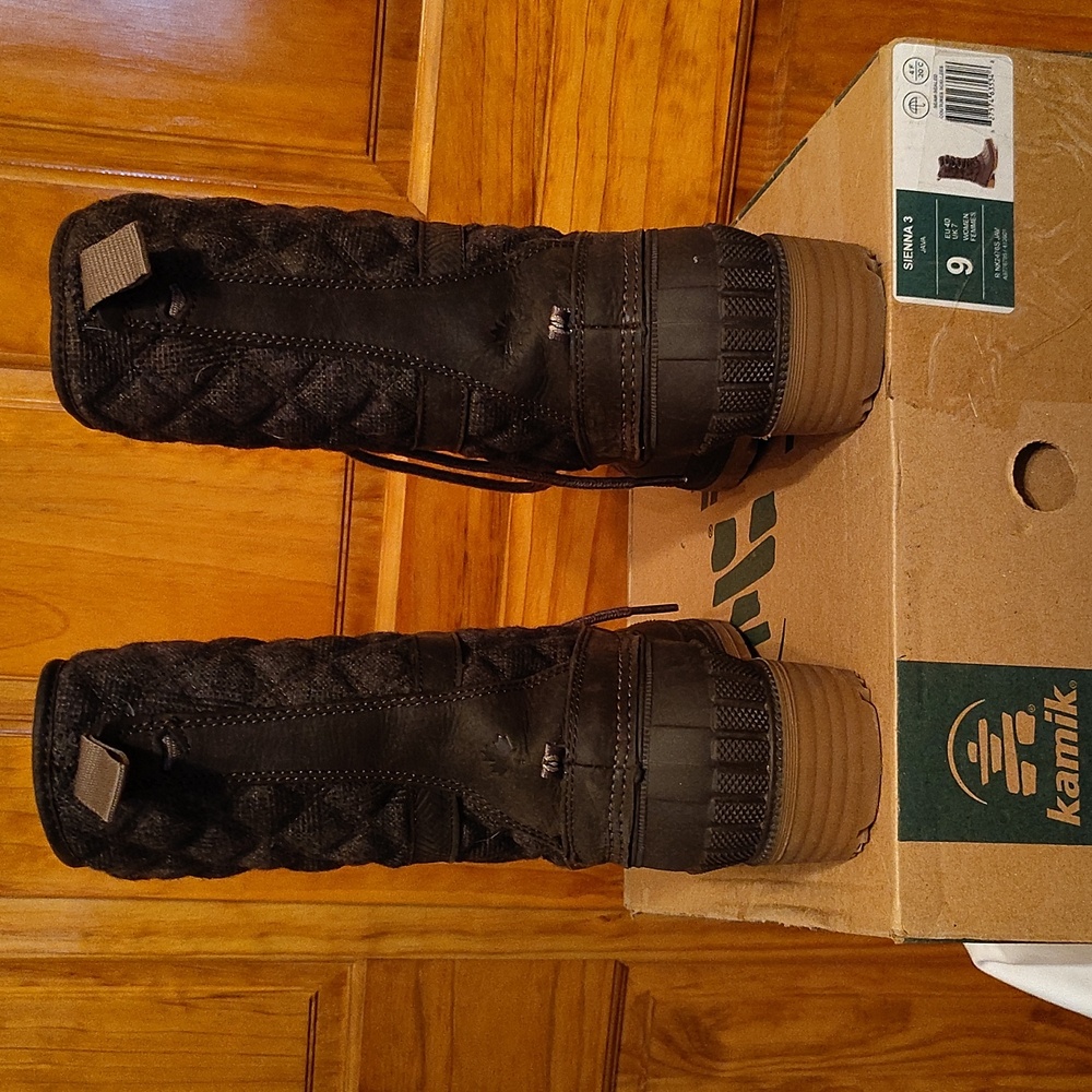 Kamik Sienna 3 Dark Brown Lace-Up Boots - Picture 3 of 6